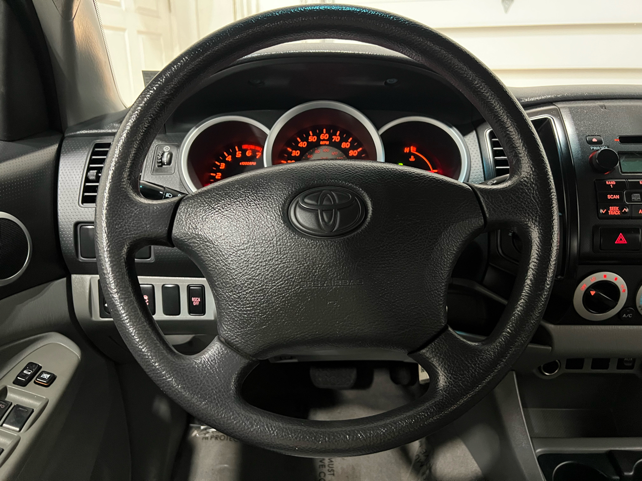 Toyota Tacoma Double Cab V6 4WD 2011 Toyota Tacoma Double Cab V6 4WD 2011