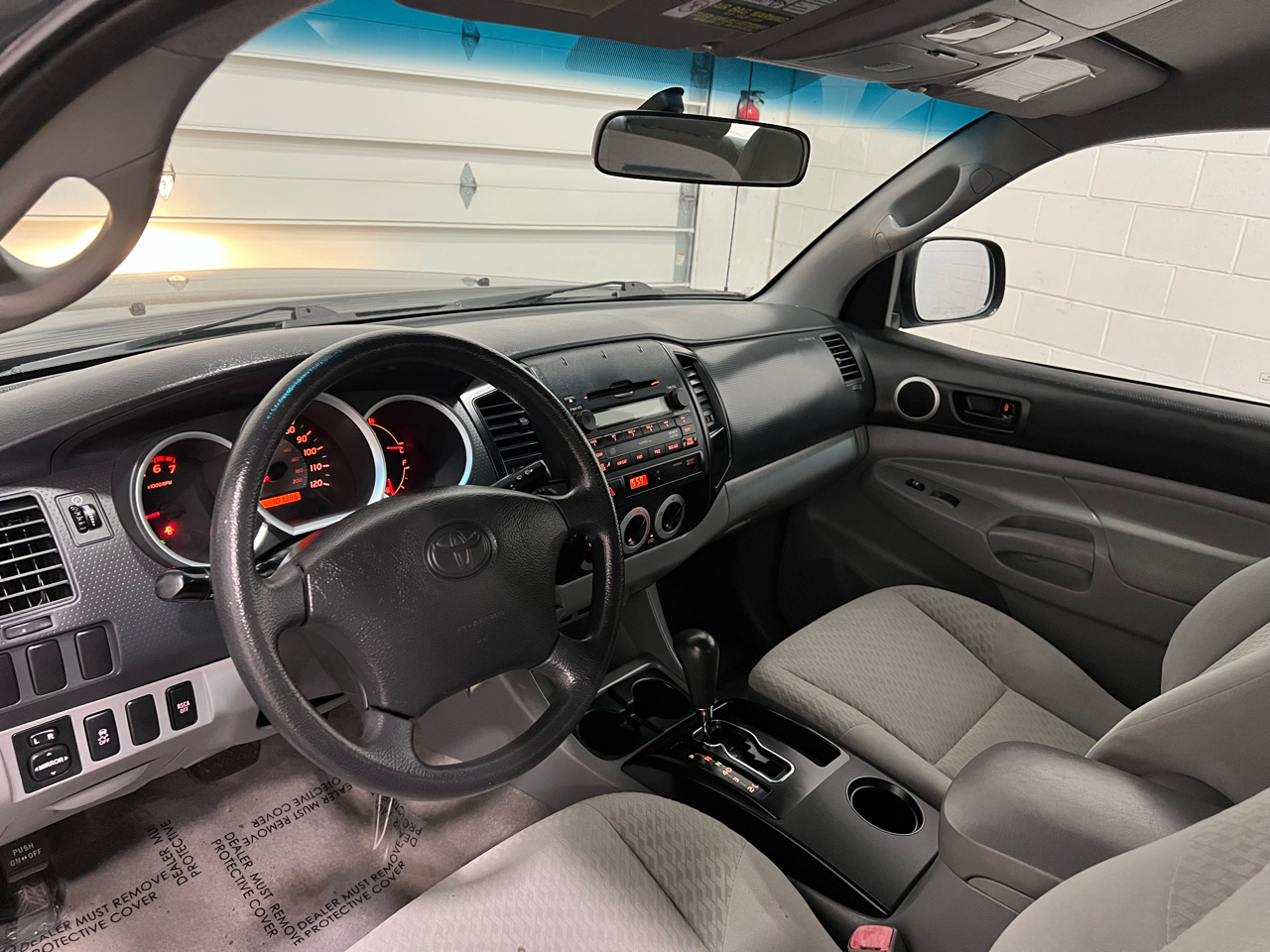 Toyota Tacoma Double Cab V6 4WD 2011 Toyota Tacoma Double Cab V6 4WD 2011