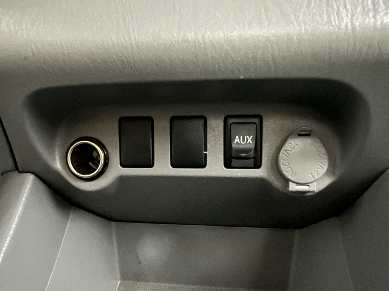 Toyota Tacoma Double Cab V6 4WD 2011 Toyota Tacoma Double Cab V6 4WD 2011