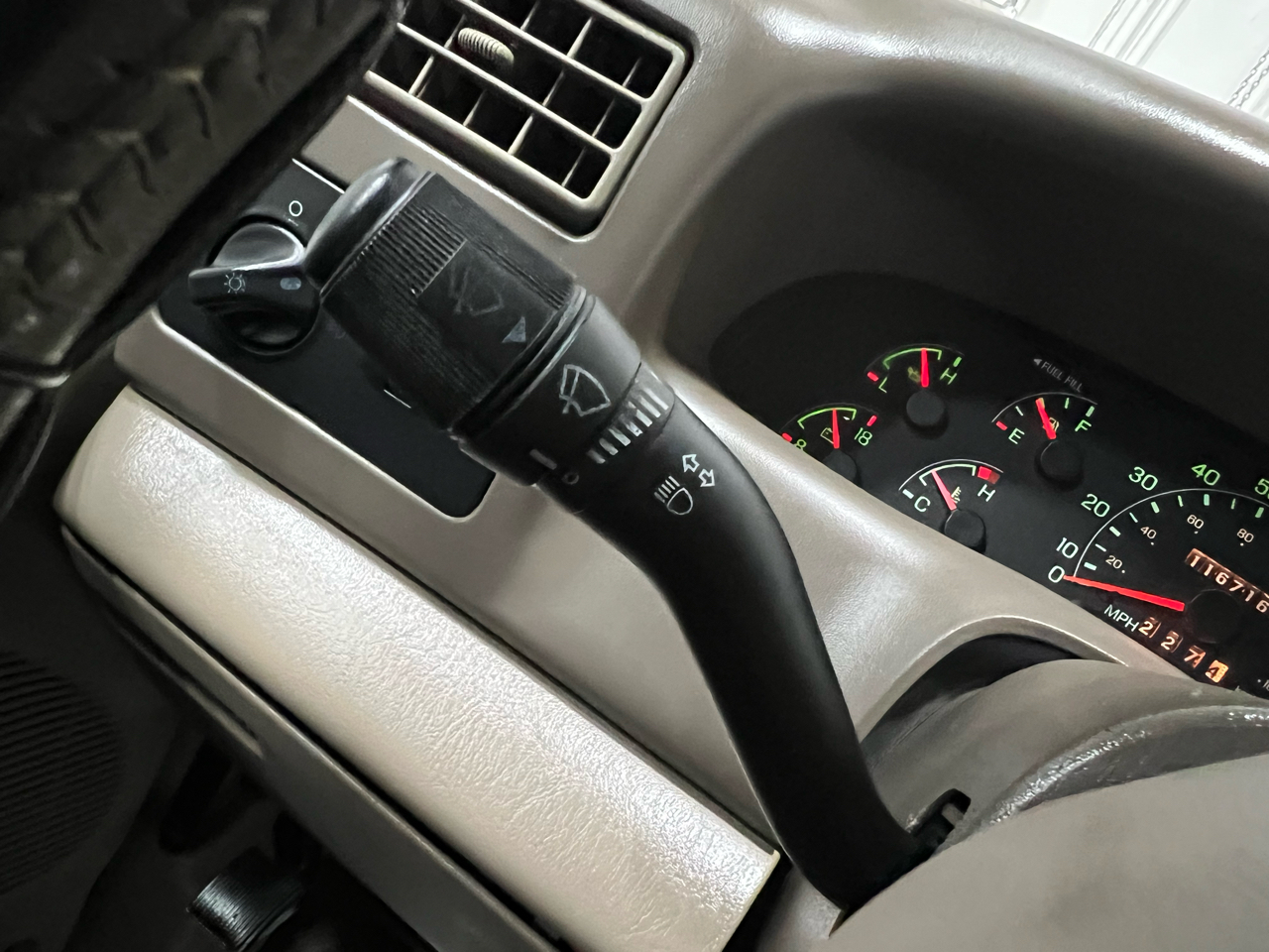 Ford F-350 SD Lariat Crew Cab Long Bed 4WD 2001 Ford F-350 SD Lariat Crew Cab Long Bed 4WD 2001