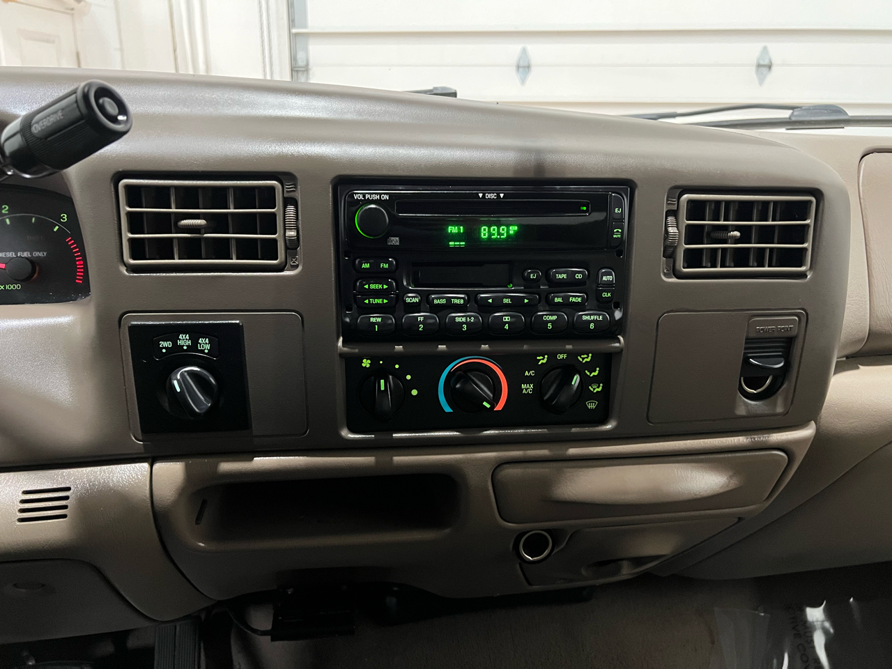 Ford F-350 SD Lariat Crew Cab Long Bed 4WD 2001 Ford F-350 SD Lariat Crew Cab Long Bed 4WD 2001