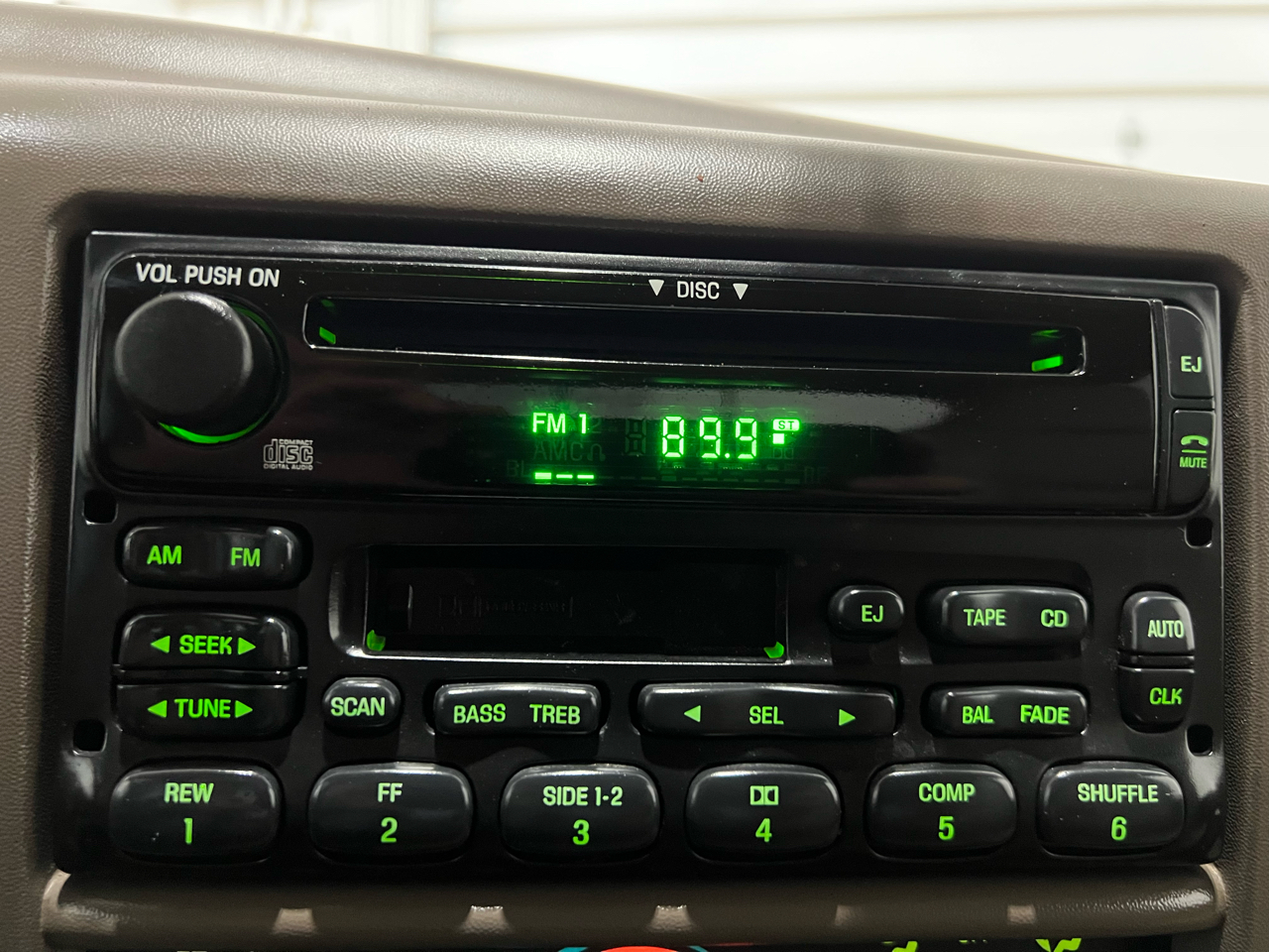 Ford F-350 SD Lariat Crew Cab Long Bed 4WD 2001 Ford F-350 SD Lariat Crew Cab Long Bed 4WD 2001