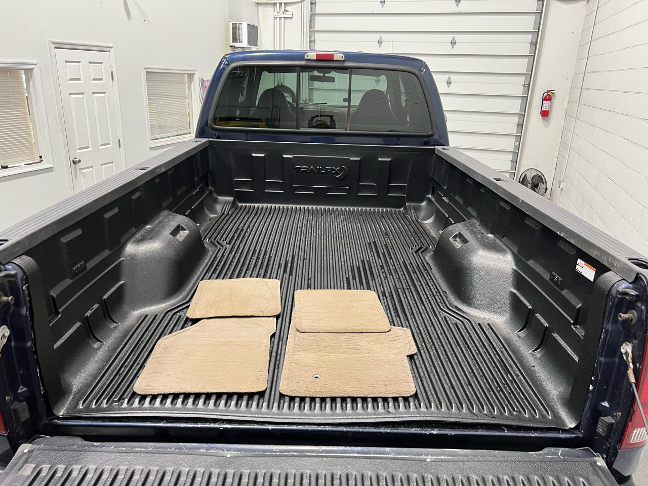 Ford F-350 SD Lariat Crew Cab Long Bed 4WD 2001 Ford F-350 SD Lariat Crew Cab Long Bed 4WD 2001