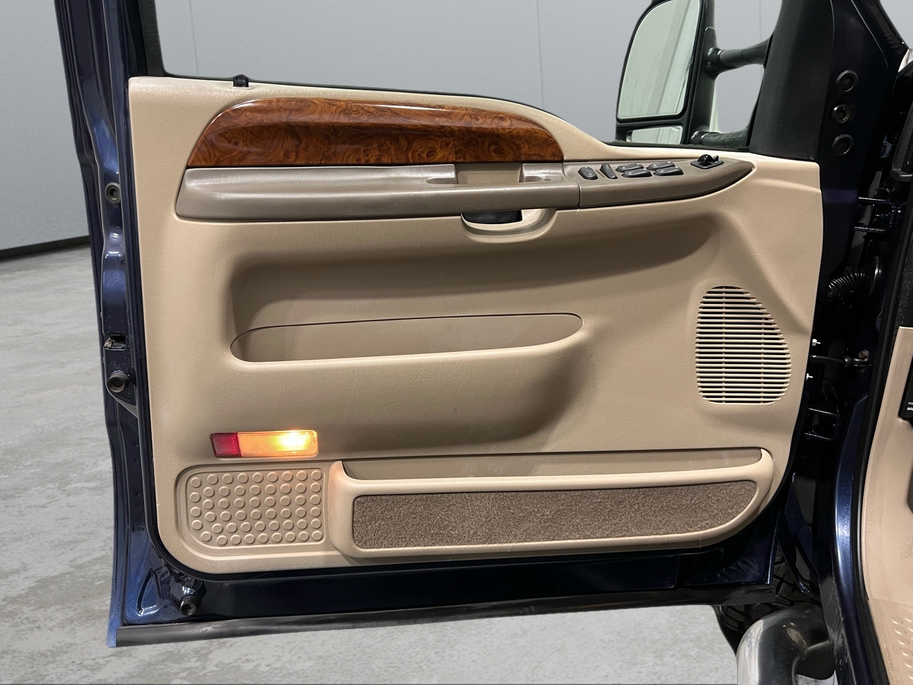 Ford F-350 SD Lariat Crew Cab Long Bed 4WD 2001