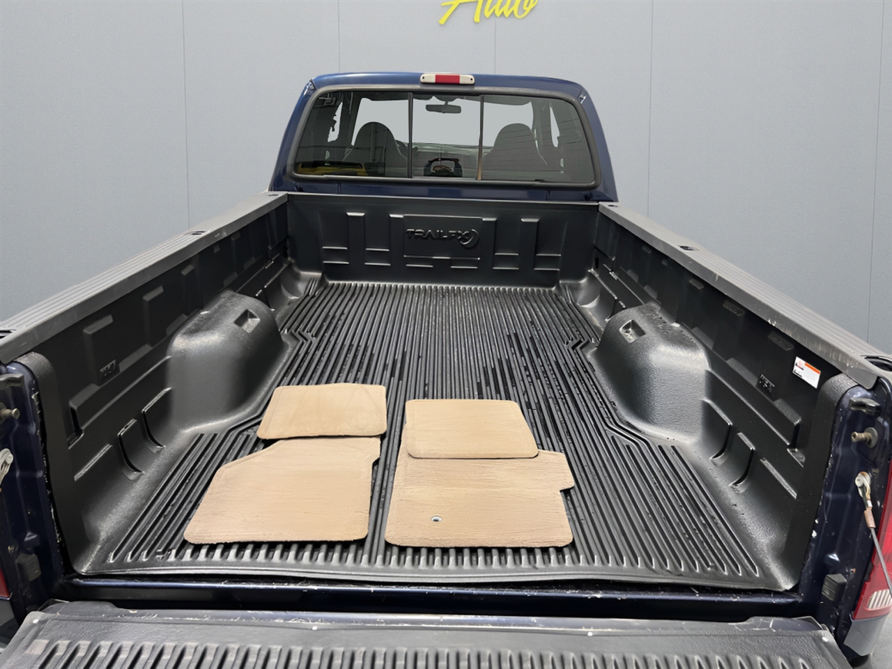 Ford F-350 SD Lariat Crew Cab Long Bed 4WD 2001