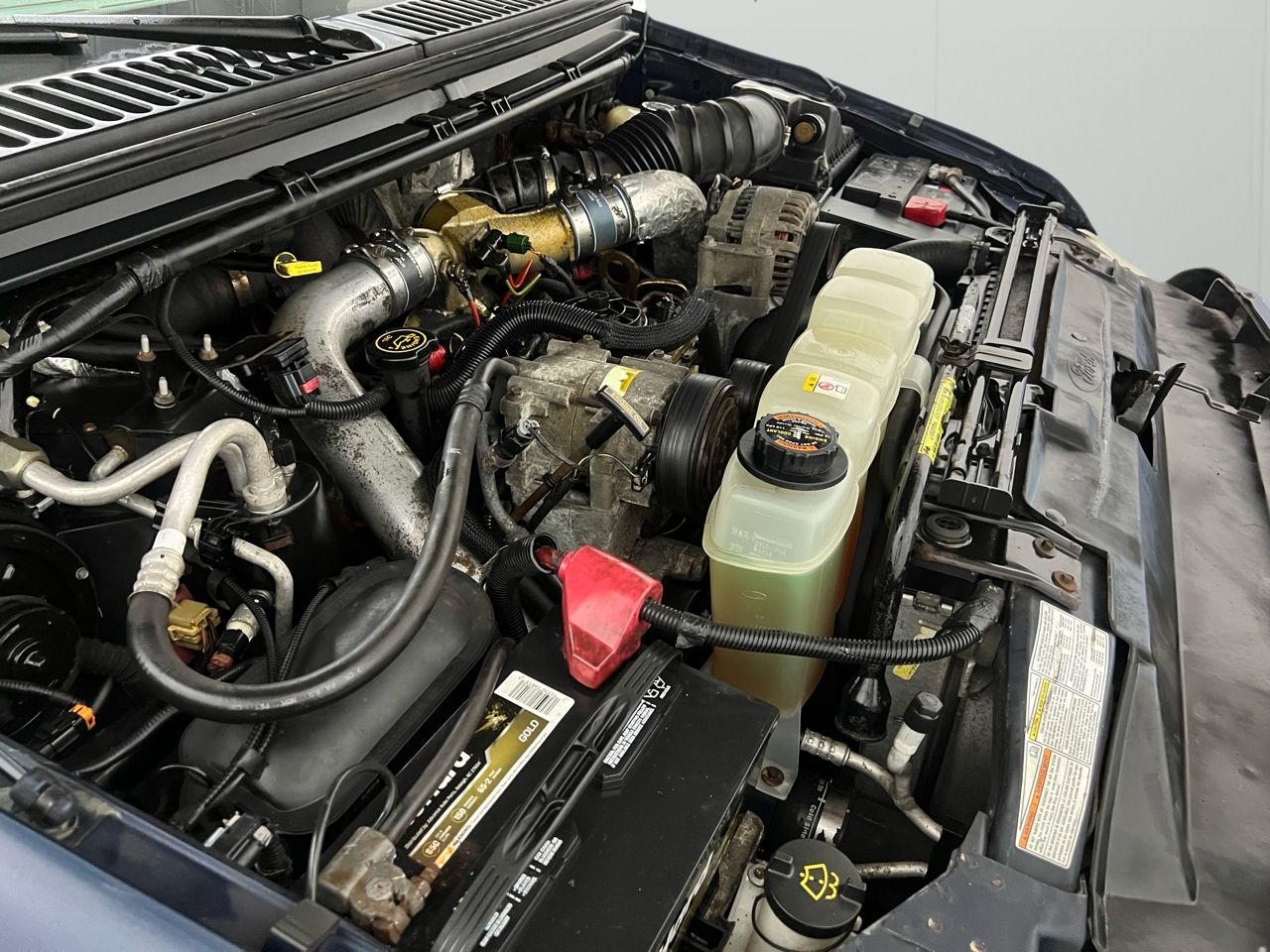 Ford F-350 SD Lariat Crew Cab Long Bed 4WD 2001