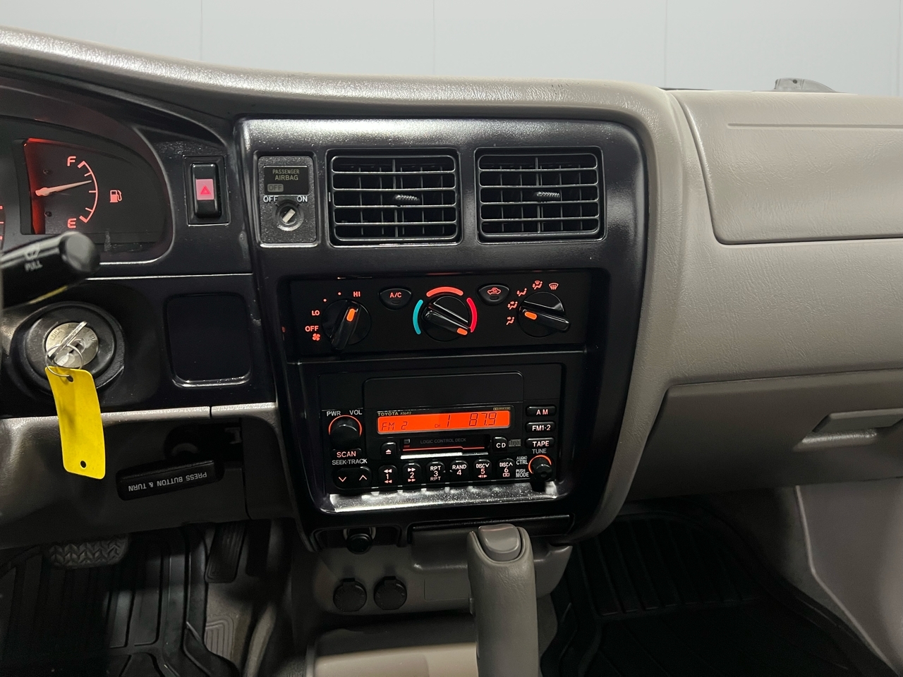 Toyota Tacoma 2WD 2002