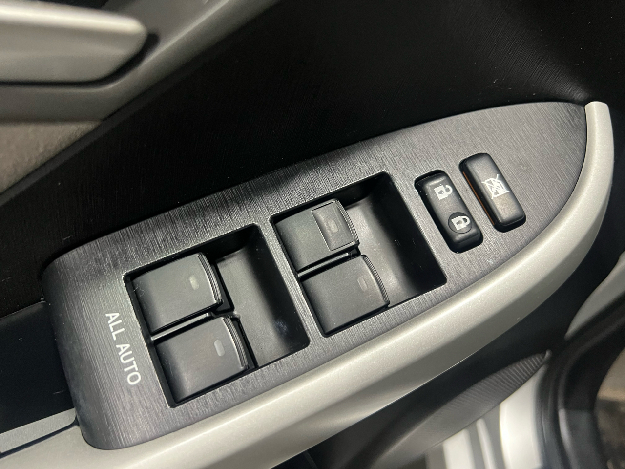 Toyota Prius Prius V 2012 Toyota Prius Prius V 2012