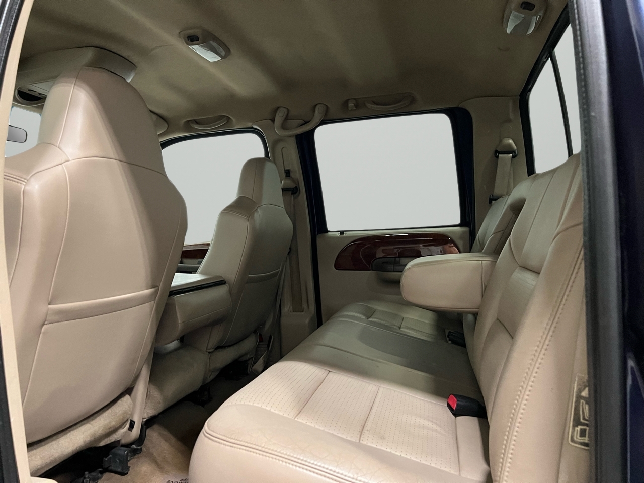 Ford F-250 SD Lariat Crew Cab 4WD 2003