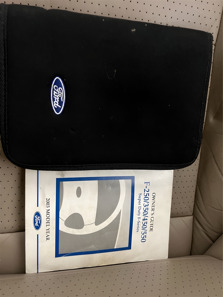 Ford F-250 SD Lariat Crew Cab 4WD 2003