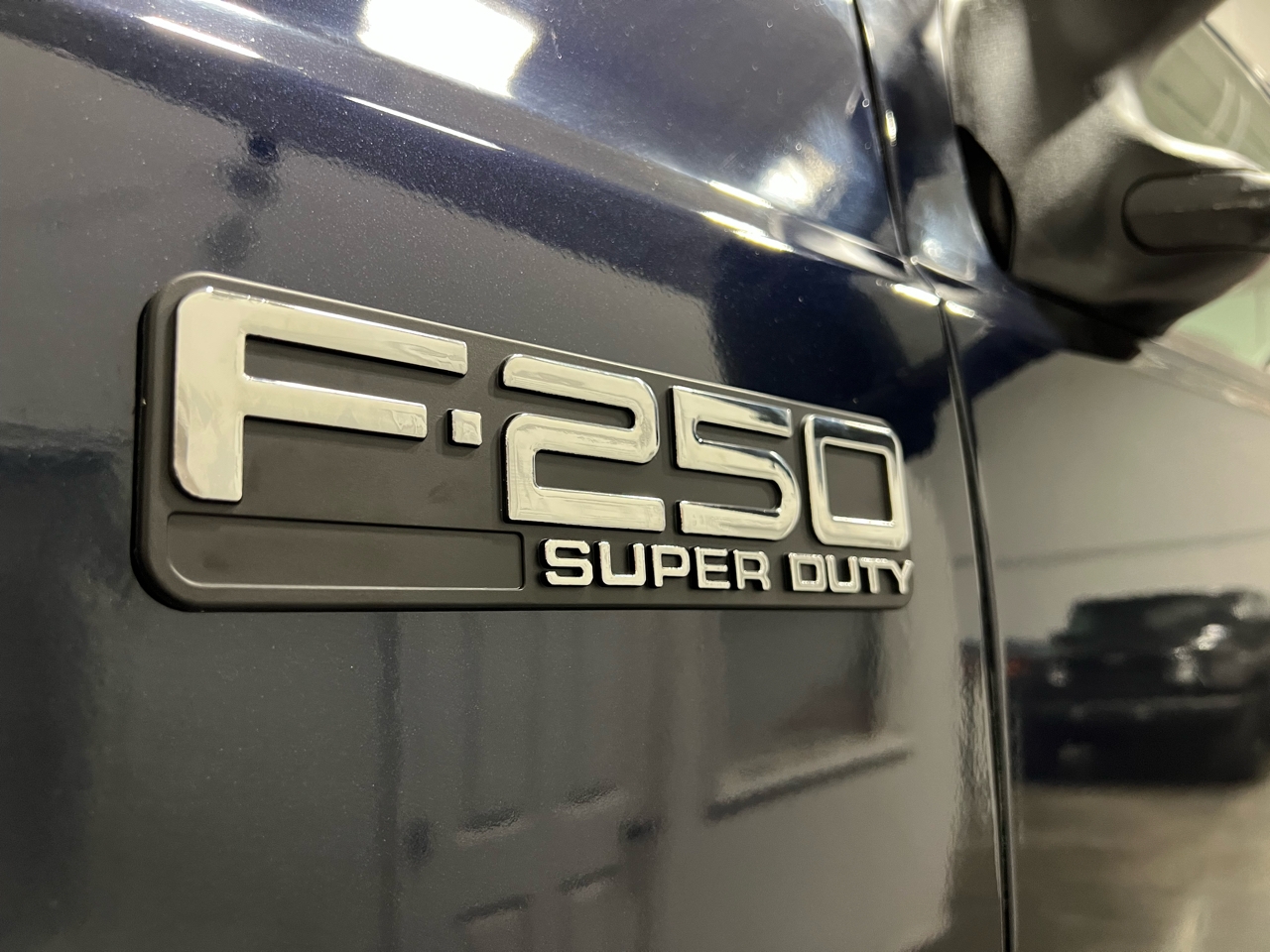 Ford F-250 SD Lariat Crew Cab 4WD 2003