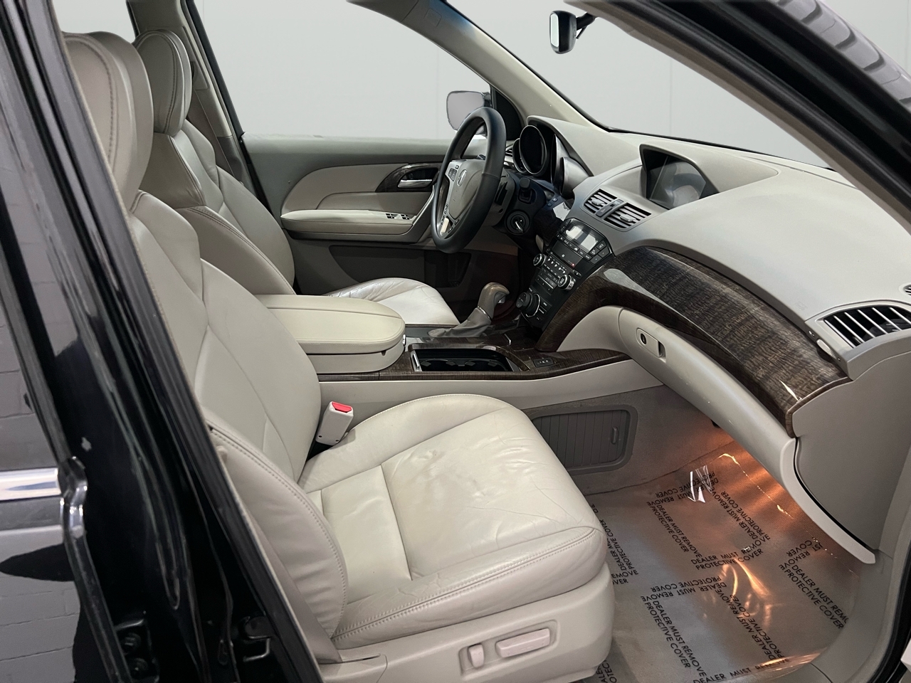 Acura MDX 6-Spd AT w/Tech Package 2011