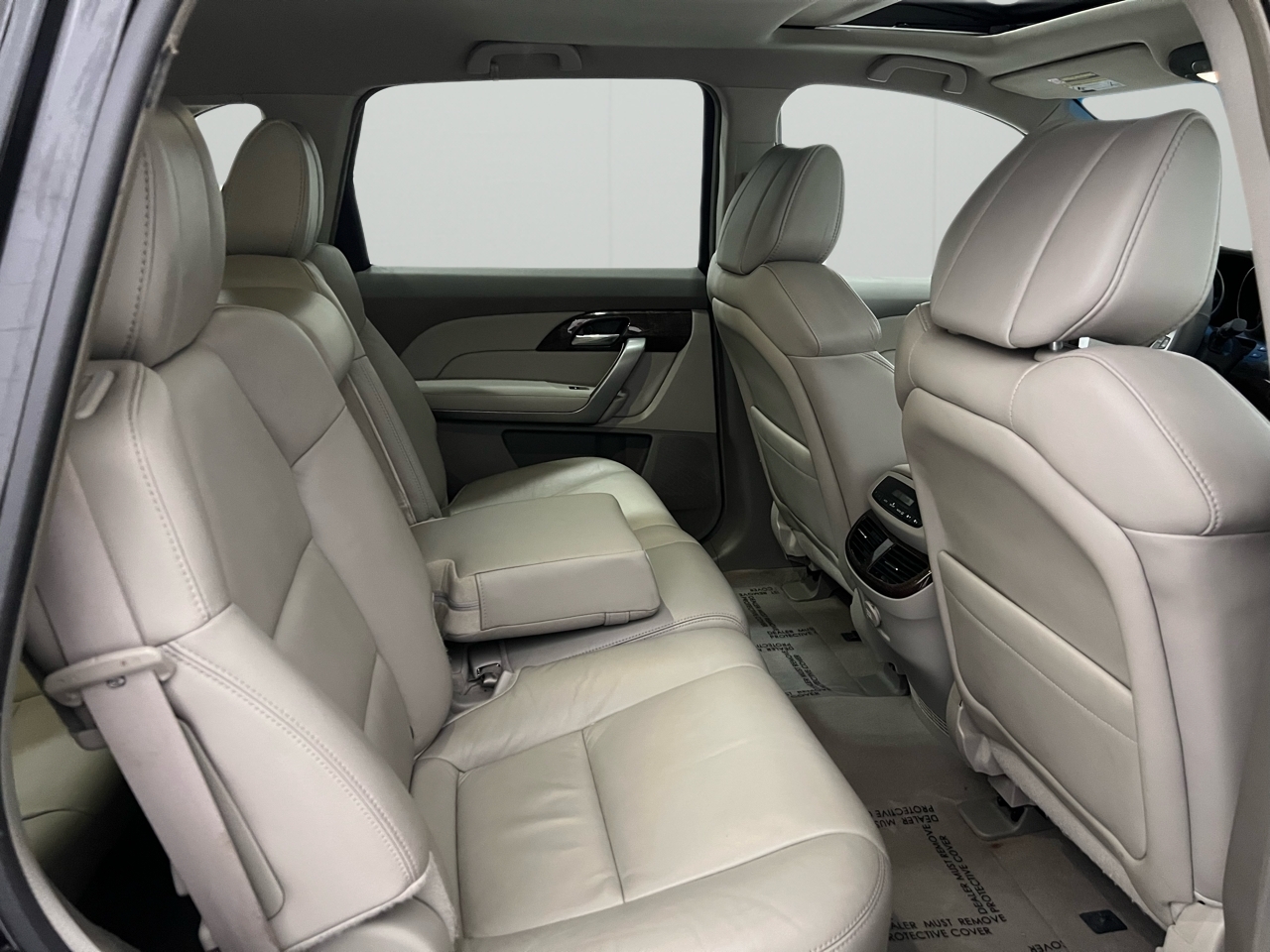 Acura MDX 6-Spd AT w/Tech Package 2011