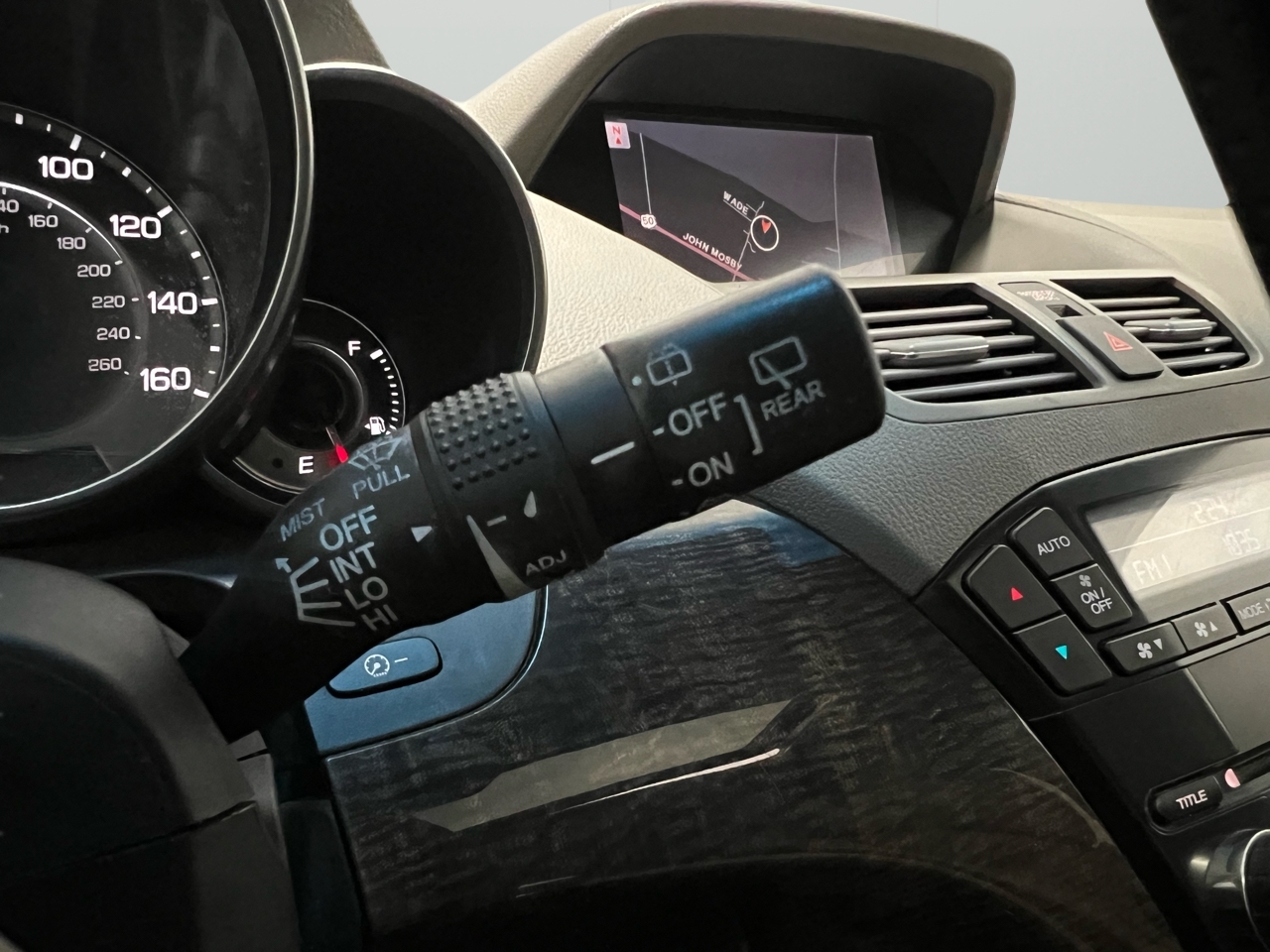 Acura MDX 6-Spd AT w/Tech Package 2011