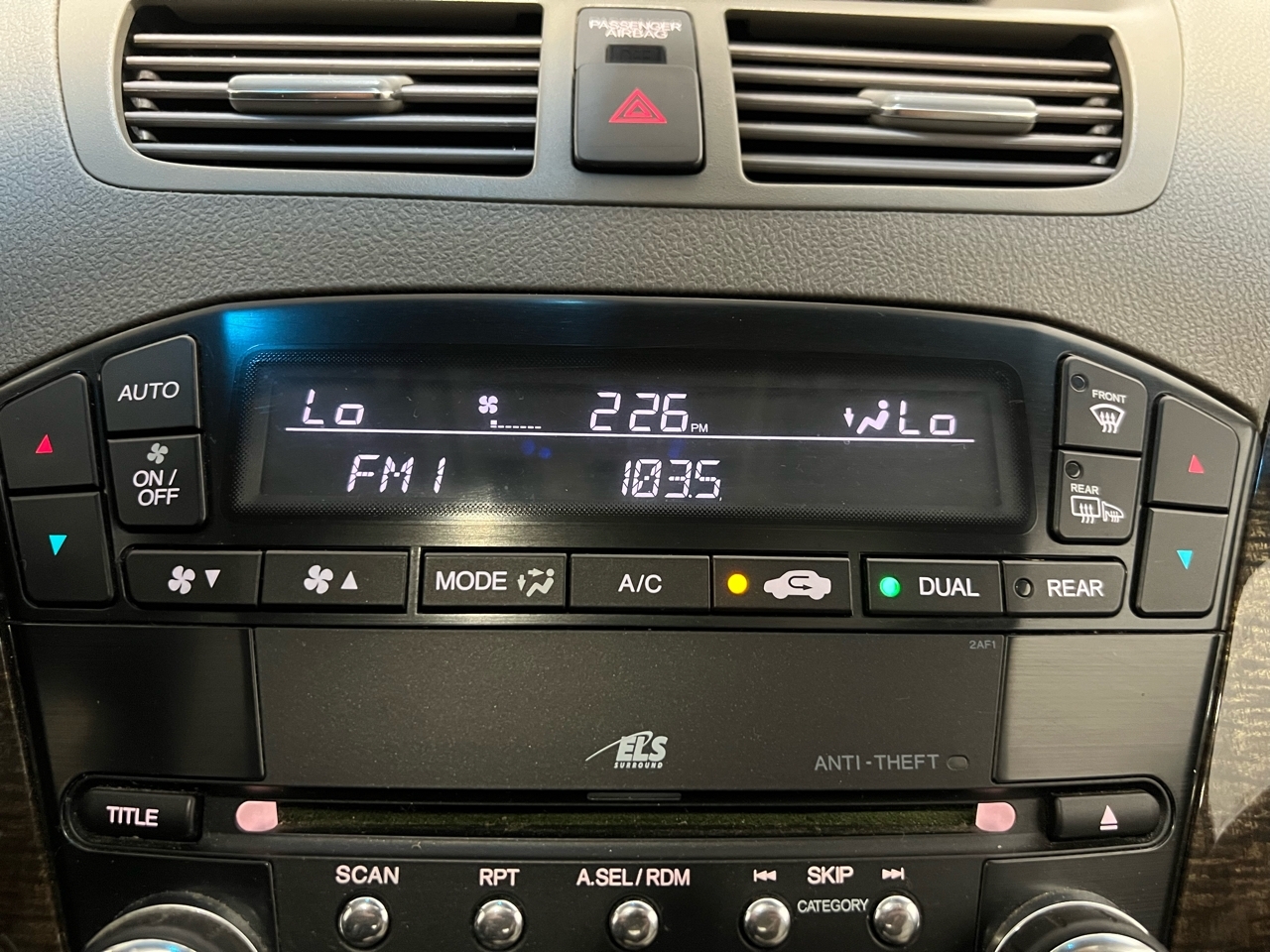 Acura MDX 6-Spd AT w/Tech Package 2011