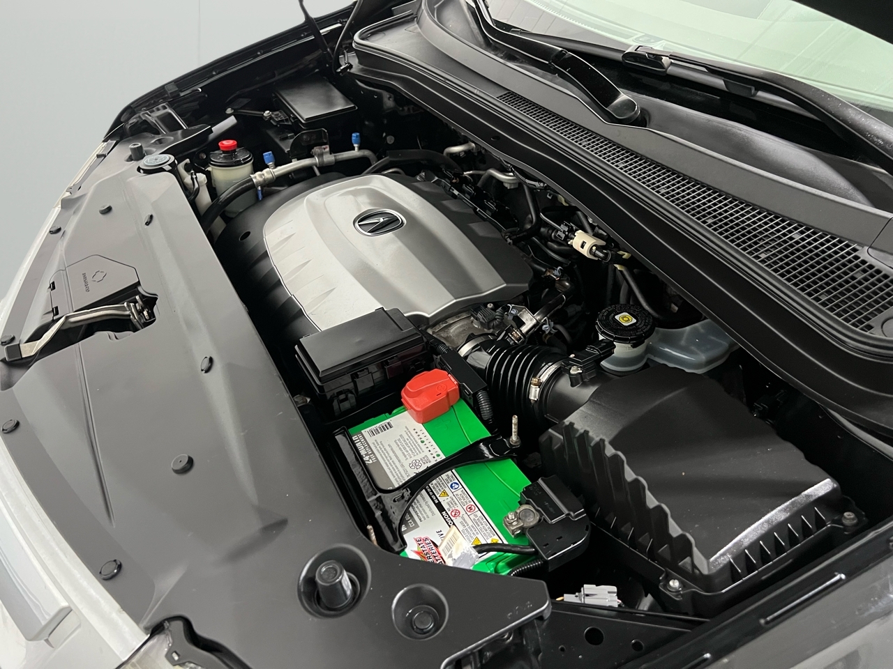 Acura MDX 6-Spd AT w/Tech Package 2011