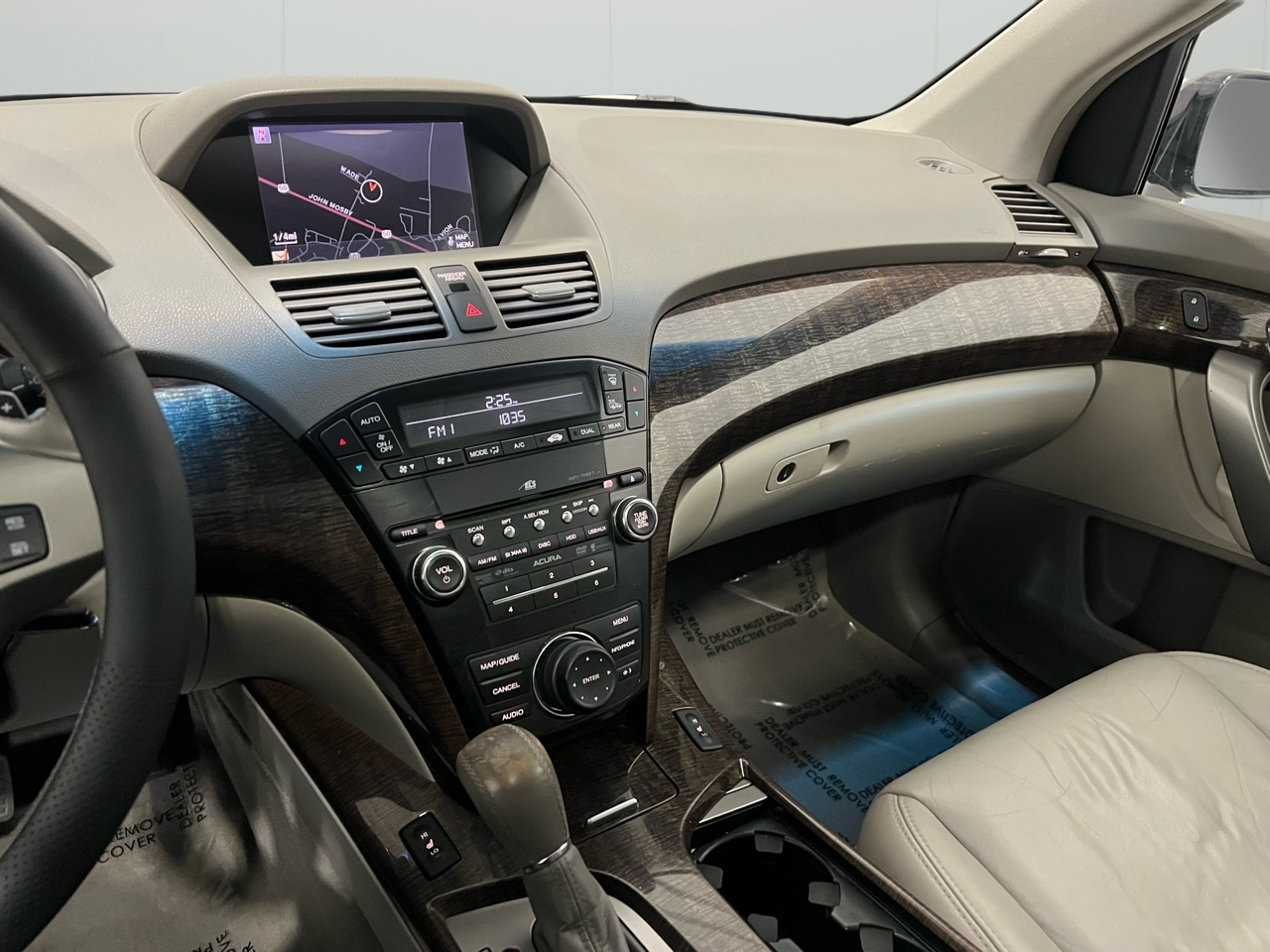 Acura MDX 6-Spd AT w/Tech Package 2011