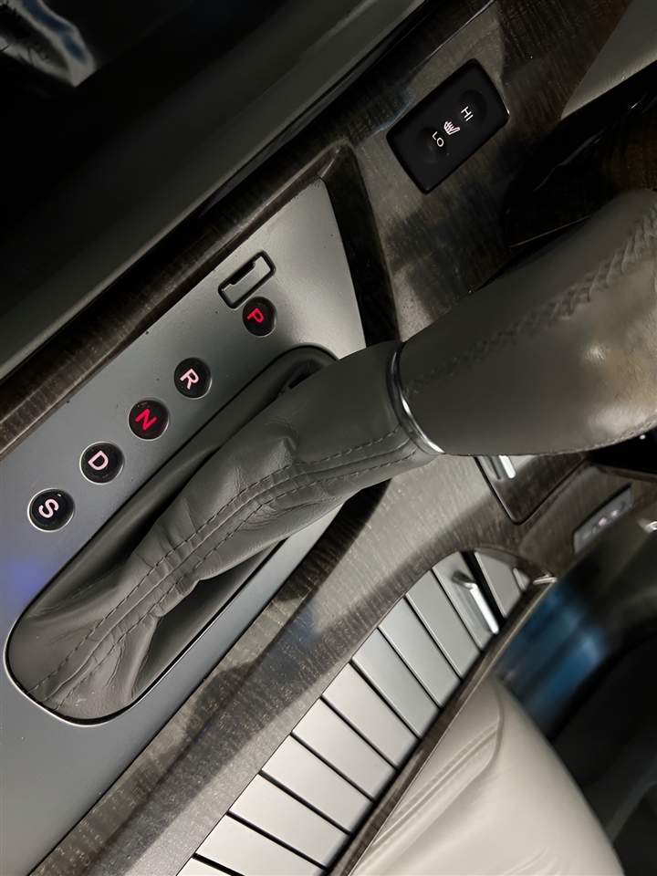 Acura MDX 6-Spd AT w/Tech Package 2011