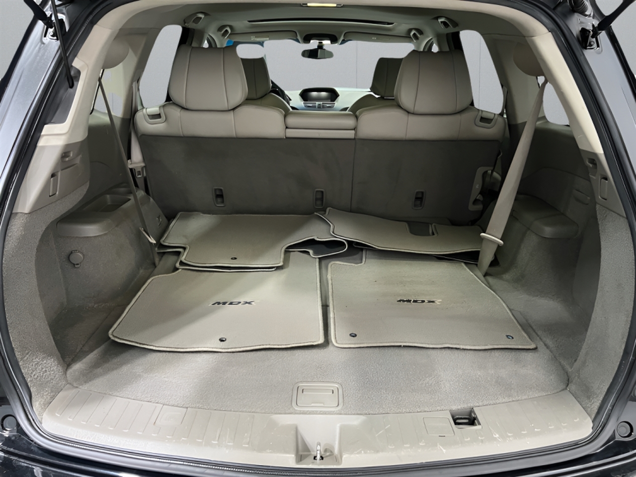 Acura MDX 6-Spd AT w/Tech Package 2011