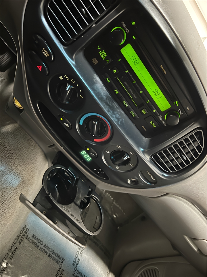 Toyota Tundra SR5 Access Cab 2WD 2004