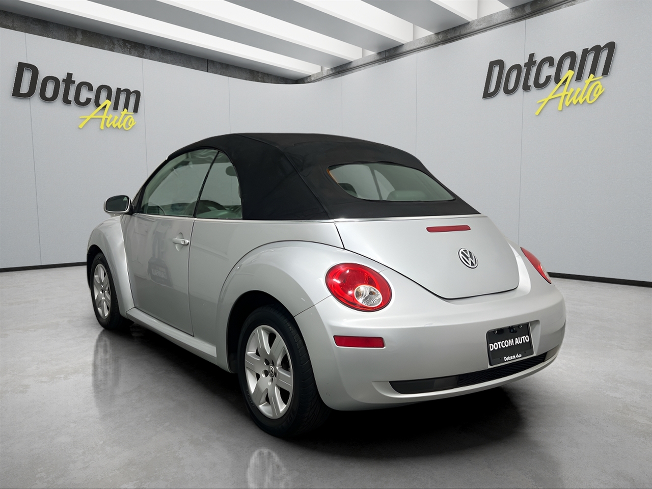 Volkswagen New Beetle 2.5L Convertible 2007