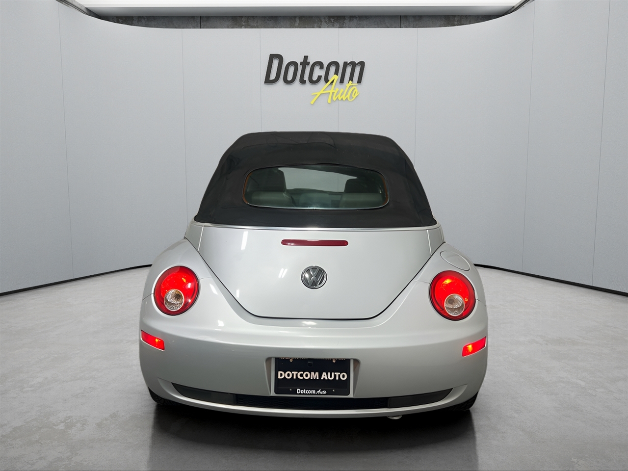 Volkswagen New Beetle 2.5L Convertible 2007