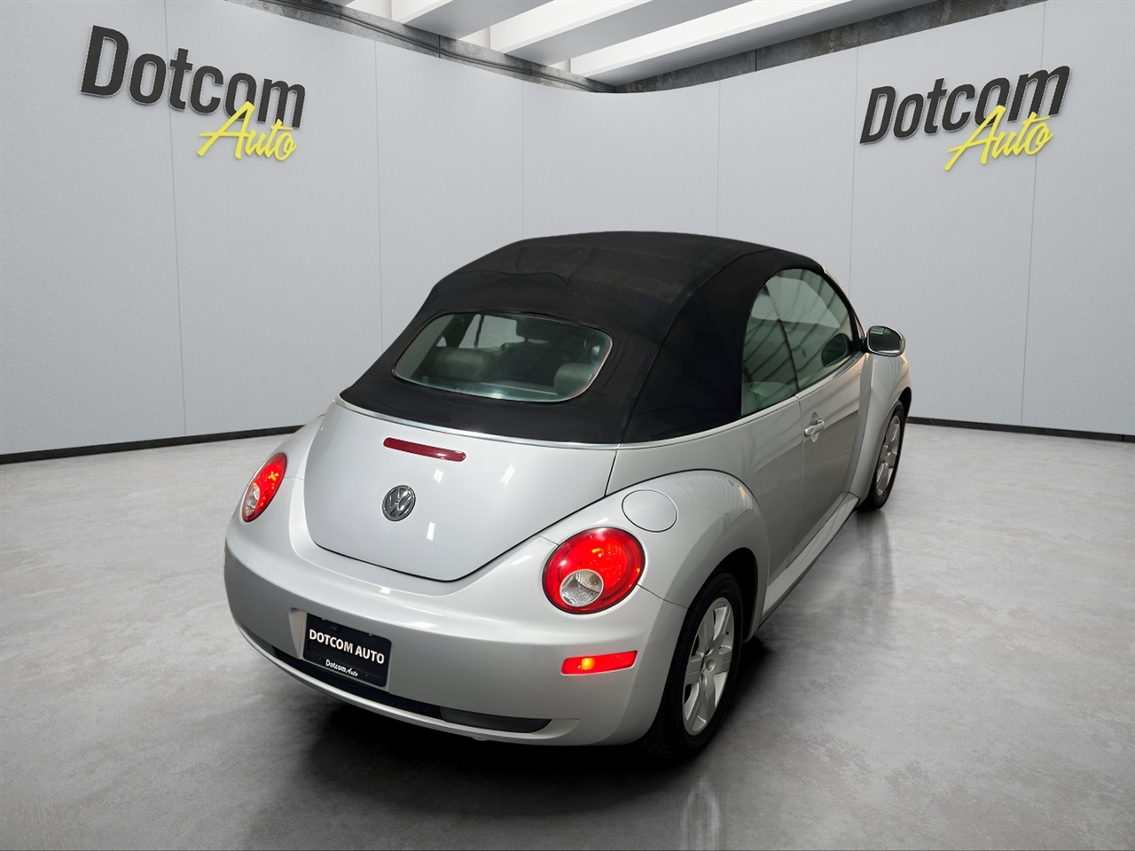 Volkswagen New Beetle 2.5L Convertible 2007