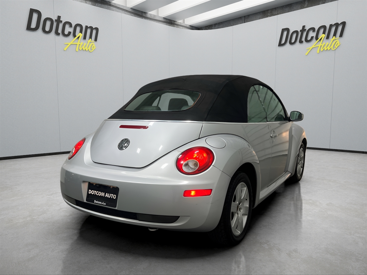 Volkswagen New Beetle 2.5L Convertible 2007