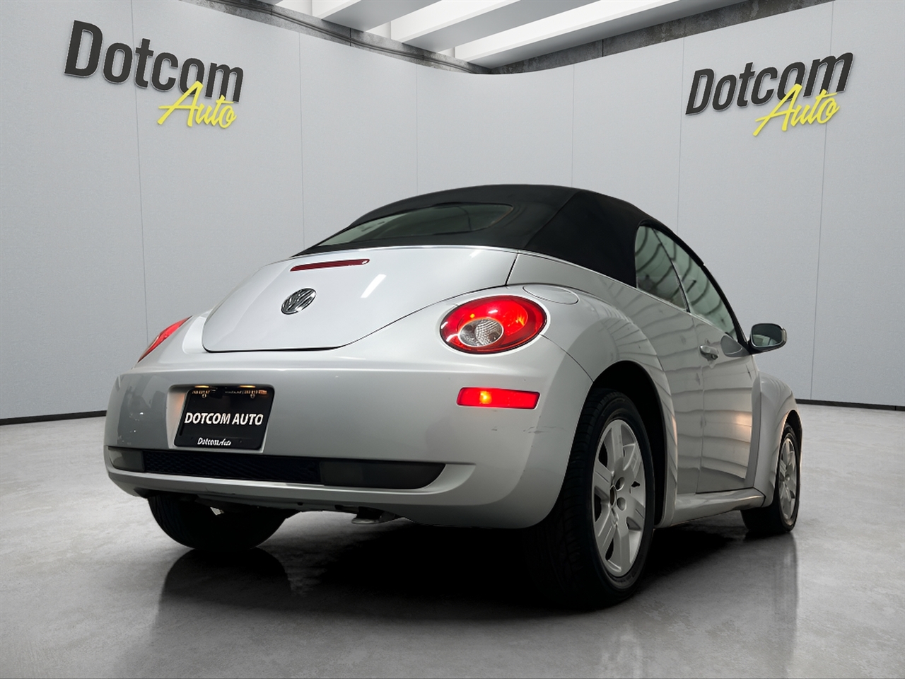 Volkswagen New Beetle 2.5L Convertible 2007