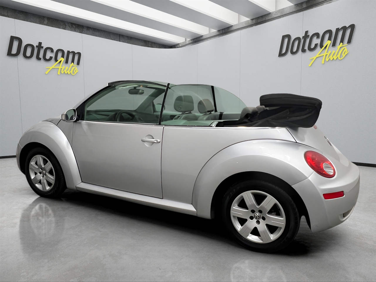 Volkswagen New Beetle 2.5L Convertible 2007