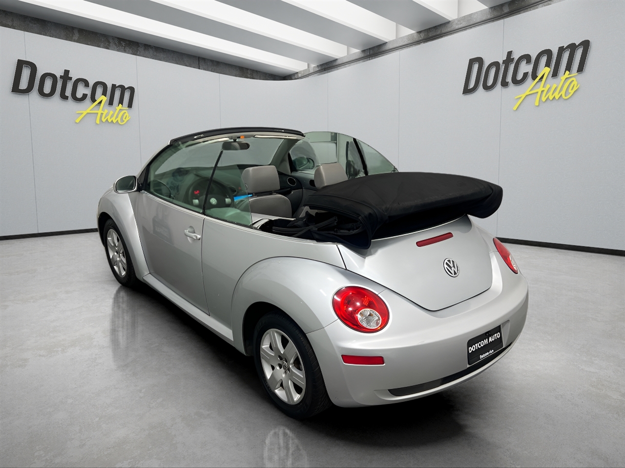 Volkswagen New Beetle 2.5L Convertible 2007