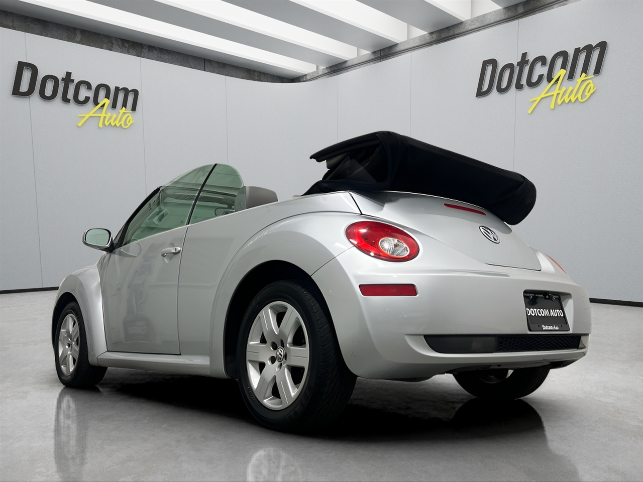 Volkswagen New Beetle 2.5L Convertible 2007