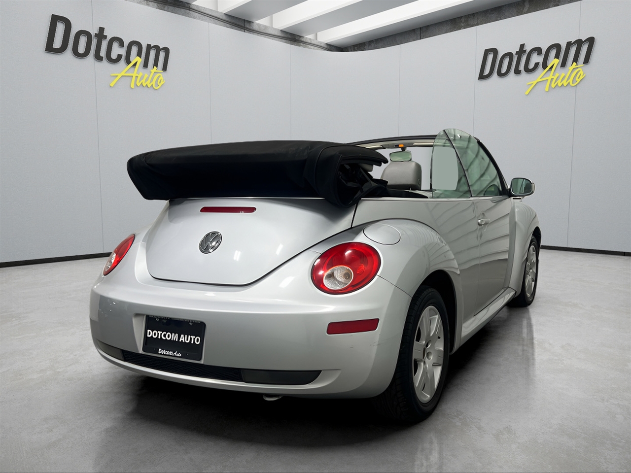 Volkswagen New Beetle 2.5L Convertible 2007