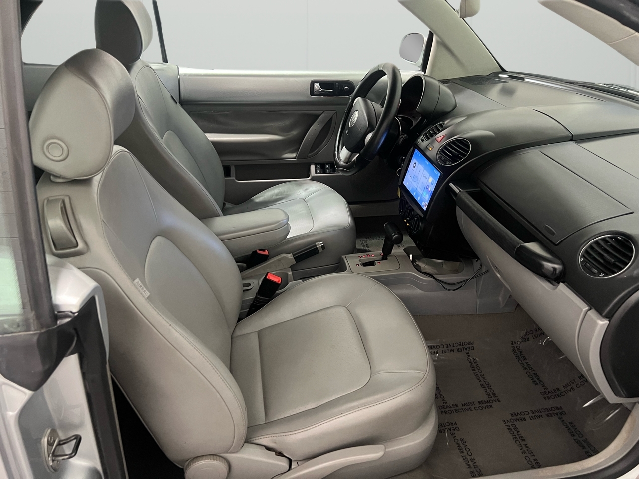 Volkswagen New Beetle 2.5L Convertible 2007