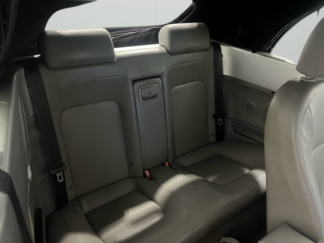 Volkswagen New Beetle 2.5L Convertible 2007