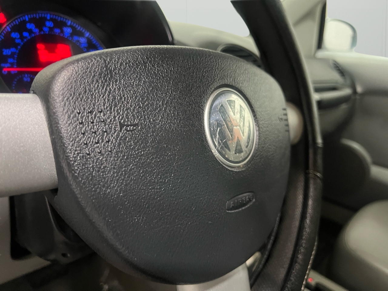 Volkswagen New Beetle 2.5L Convertible 2007