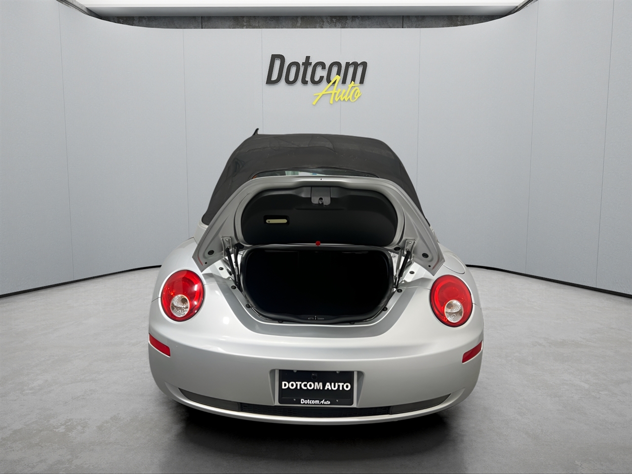 Volkswagen New Beetle 2.5L Convertible 2007