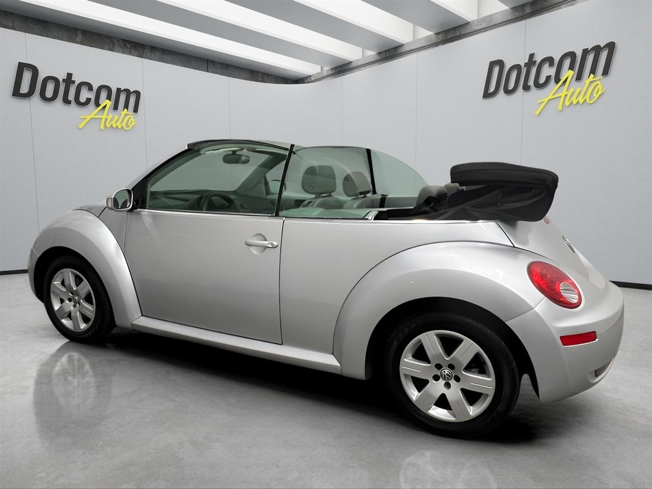 Volkswagen New Beetle 2.5L Convertible 2007
