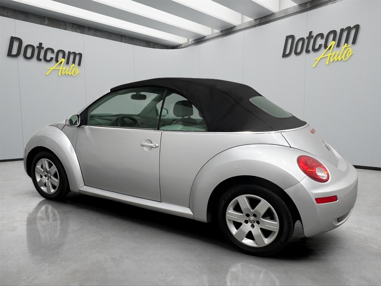 Volkswagen New Beetle 2.5L Convertible 2007
