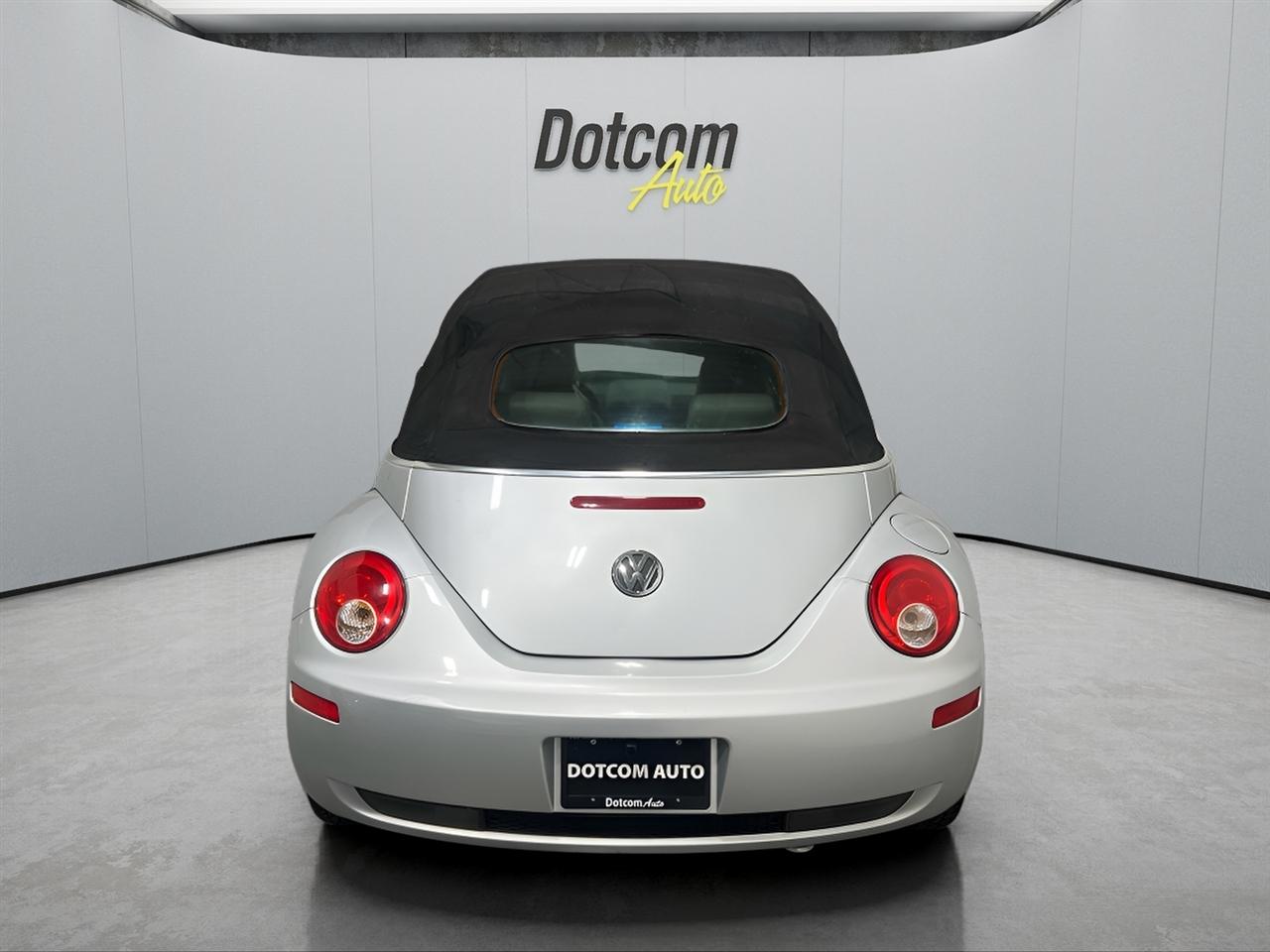 Volkswagen New Beetle 2.5L Convertible 2007