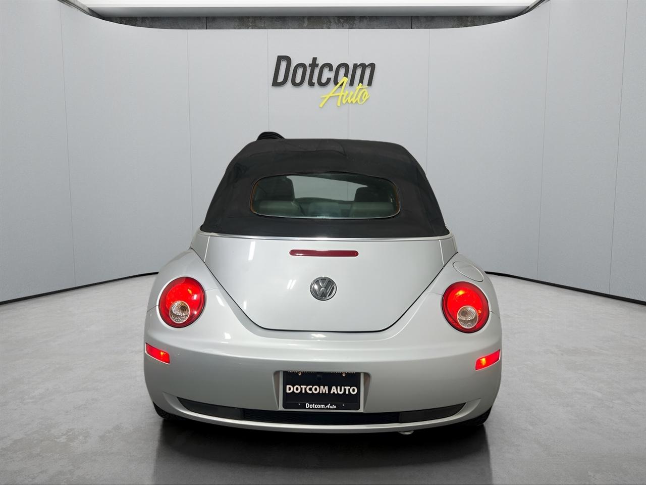 Volkswagen New Beetle 2.5L Convertible 2007