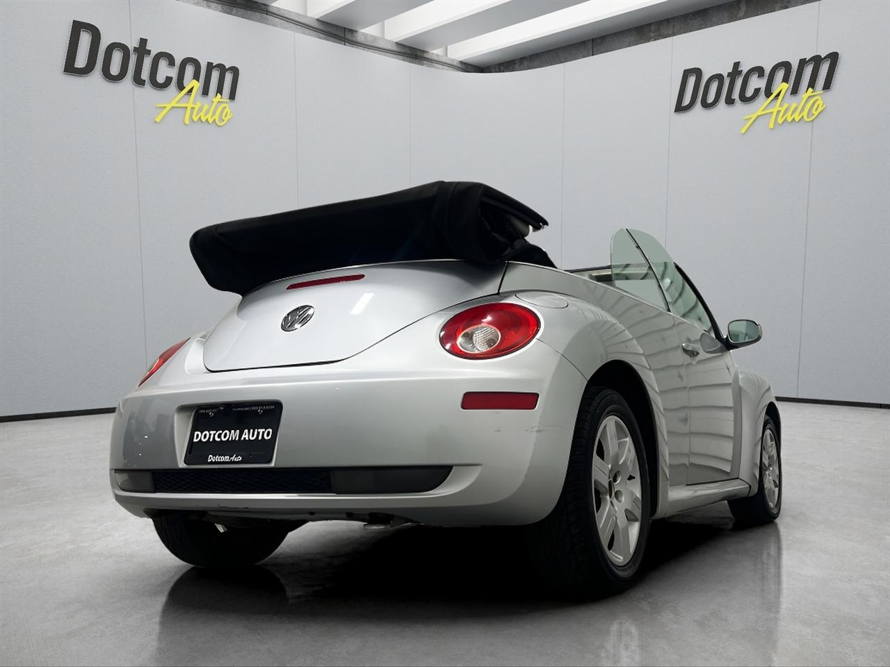 Volkswagen New Beetle 2.5L Convertible 2007