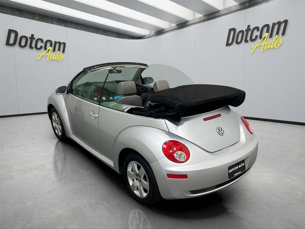 Volkswagen New Beetle 2.5L Convertible 2007