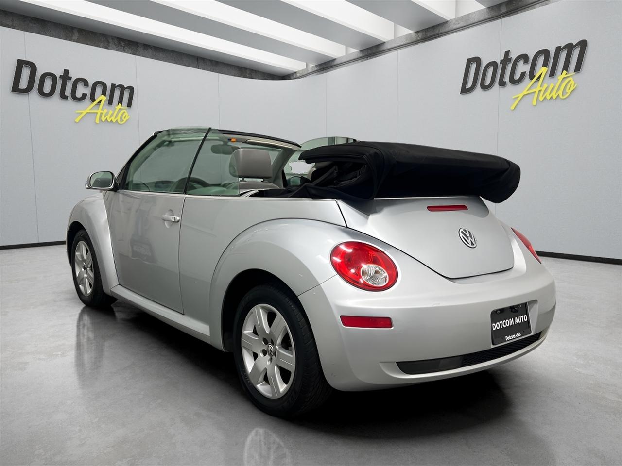 Volkswagen New Beetle 2.5L Convertible 2007