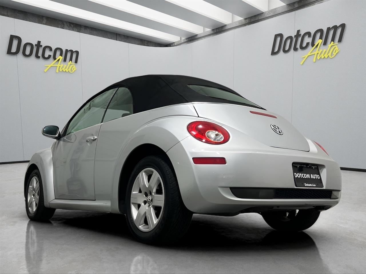 Volkswagen New Beetle 2.5L Convertible 2007