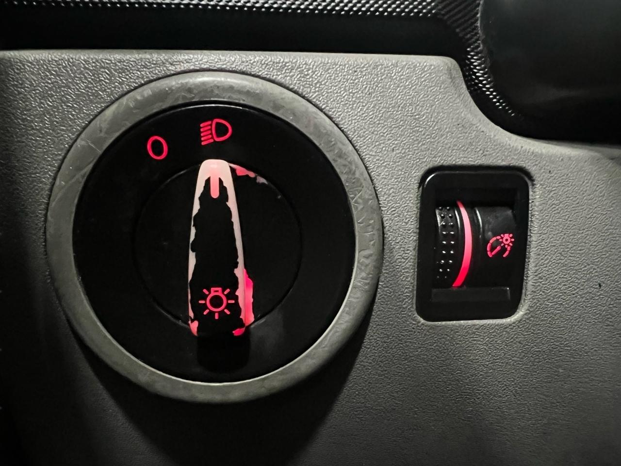 Volkswagen New Beetle 2.5L Convertible 2007