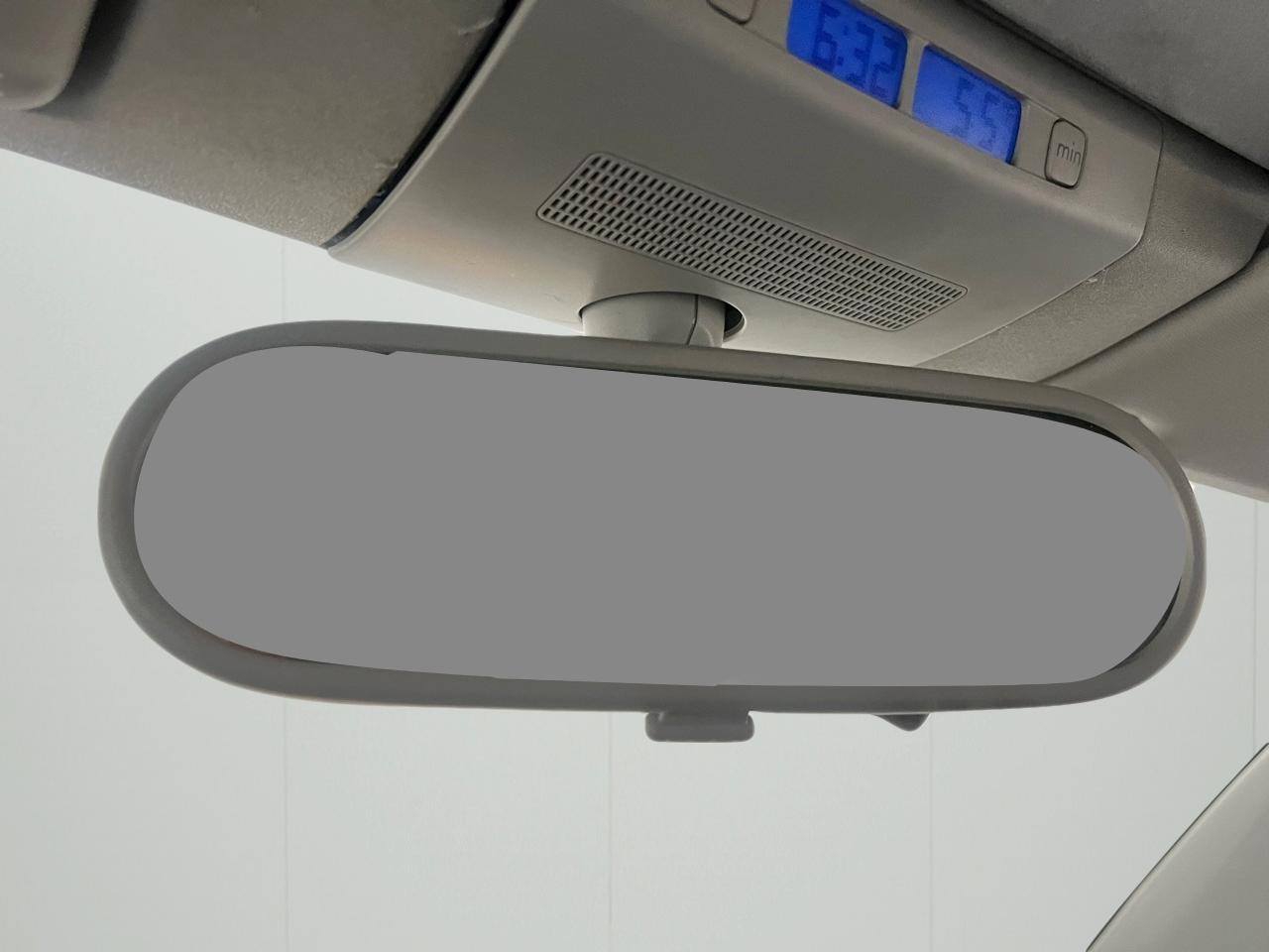 Volkswagen New Beetle 2.5L Convertible 2007