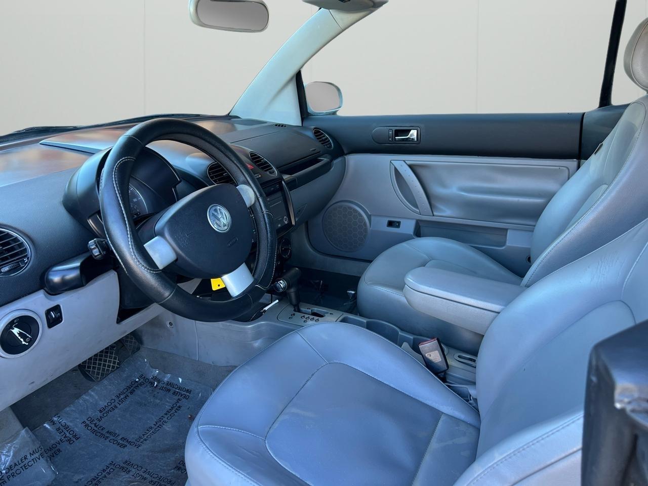 Volkswagen New Beetle 2.5L Convertible 2007