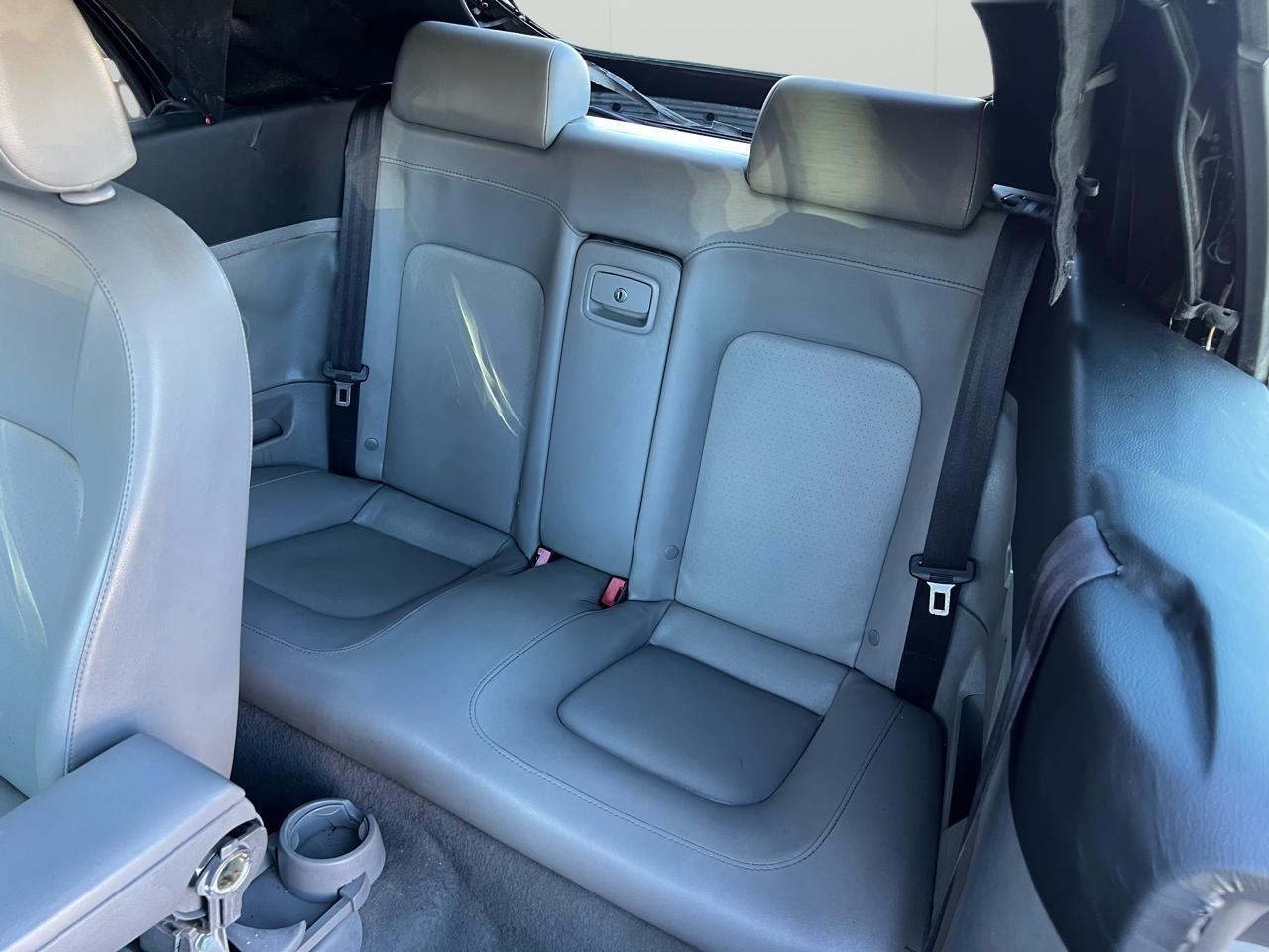 Volkswagen New Beetle 2.5L Convertible 2007