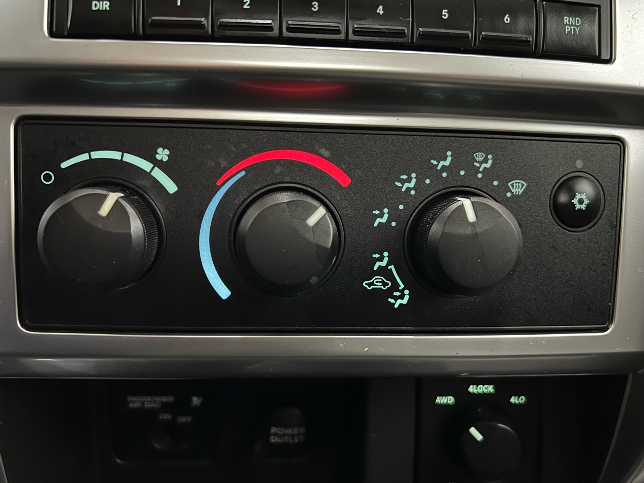 Dodge Dakota Laramie Club Cab 4WD 2005